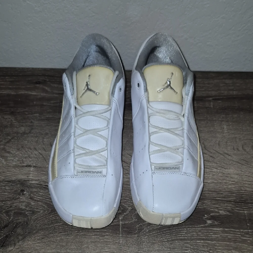 Jordan Men's TE²  Sneakers